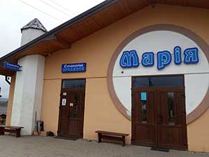 Рекламна вивіска з підсвіткою у Львові
